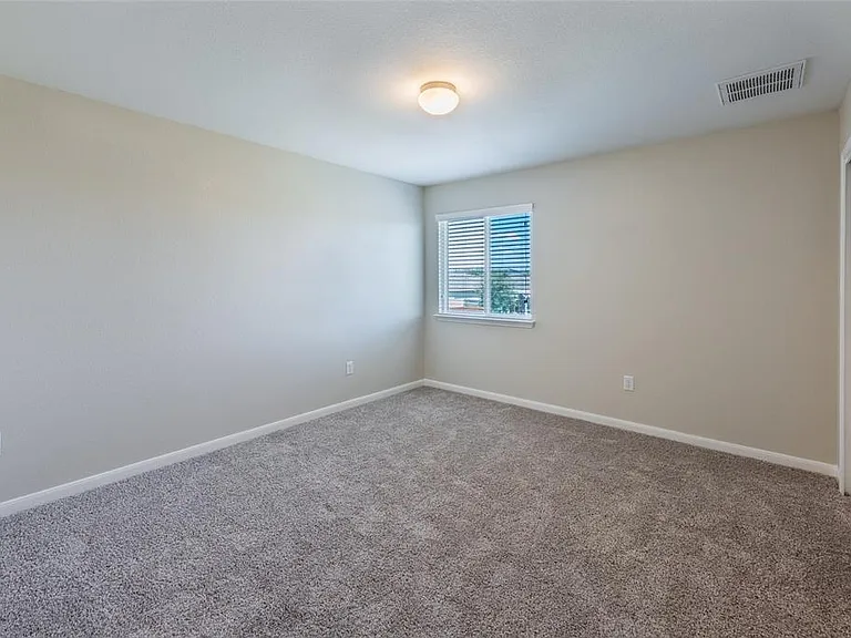 710 Mitchell Dr — Photo 17