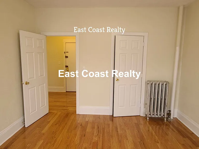 7 Mount Hood Rd #4 — Photo 6