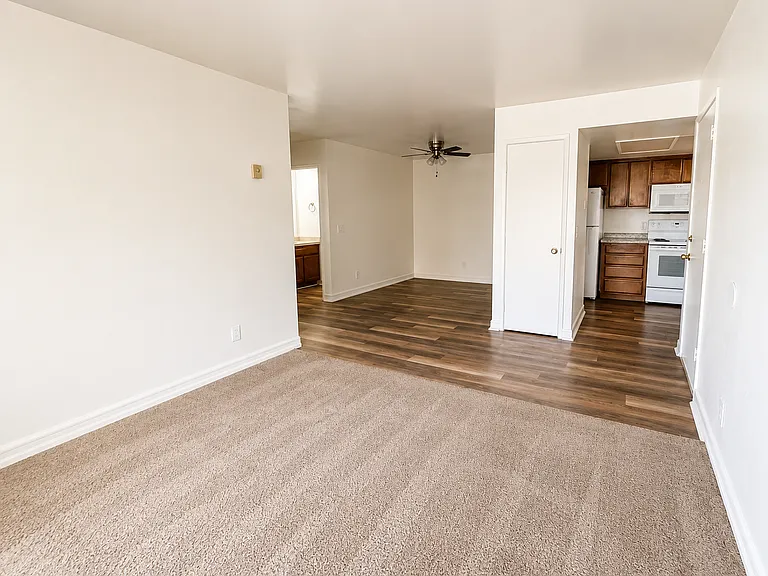 5543 Shasta Ln #4 — Photo 8