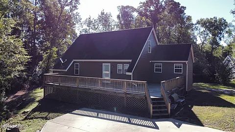 1st image of 408 Eastwood Ln SE