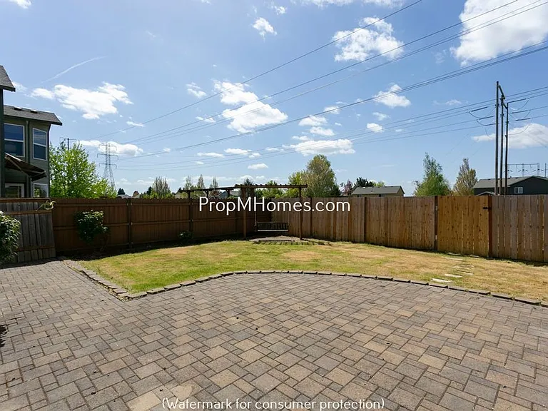 16059 NW Energia St — Photo 24