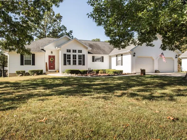 105 Park Pl, Crocker, MO 65452