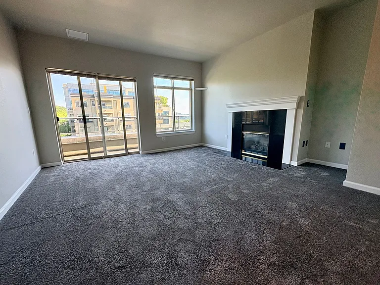 900 Aurora Ave N #S608 — Photo 1