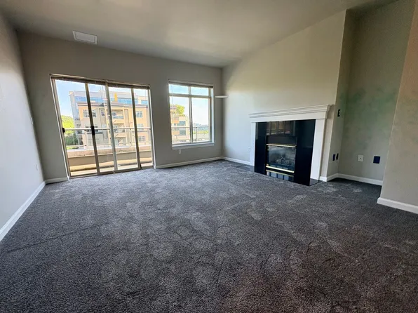 900 Aurora Ave N #S608, Seattle, WA 98109
