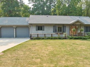 1890 N Nine Mile Rd, Sanford, MI 48657