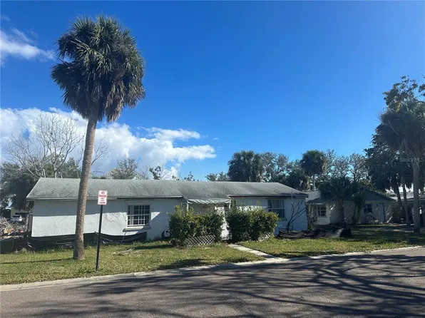 1811 2nd St, Indian Rocks Beach, FL 33785