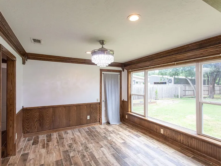 1803 Midwestern Pkwy — Photo 9