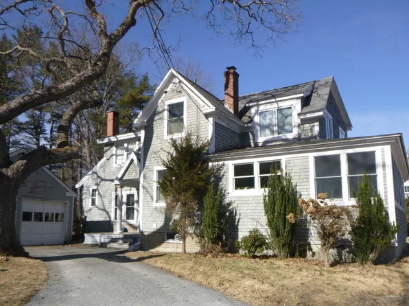 18 Old Mill Road, Falmouth, ME 04105