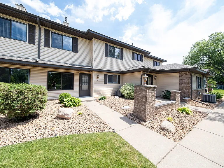 5445 Orleans Ln N #7 — Photo 1