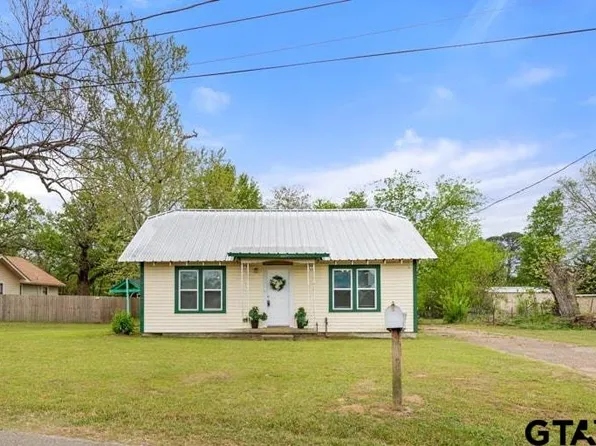 407 W Carnegie St, Winnsboro, TX 75494
