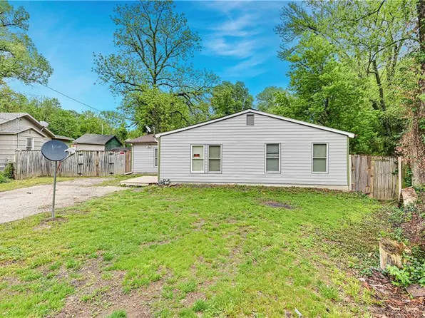 2409 McKinley Ave, Kansas City, MO 64129