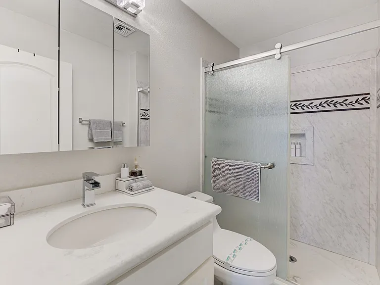 6701 Chehalis Cir — Photo 41