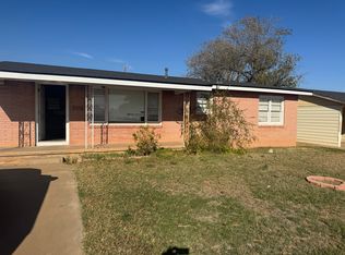 2015 40th St, Snyder, TX 79549