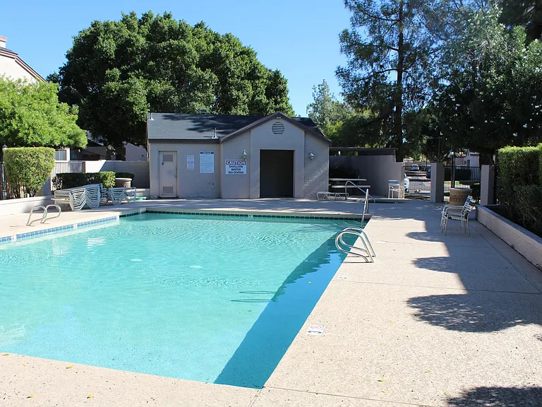 3301 E Kelton Ln #103 — Photo 16