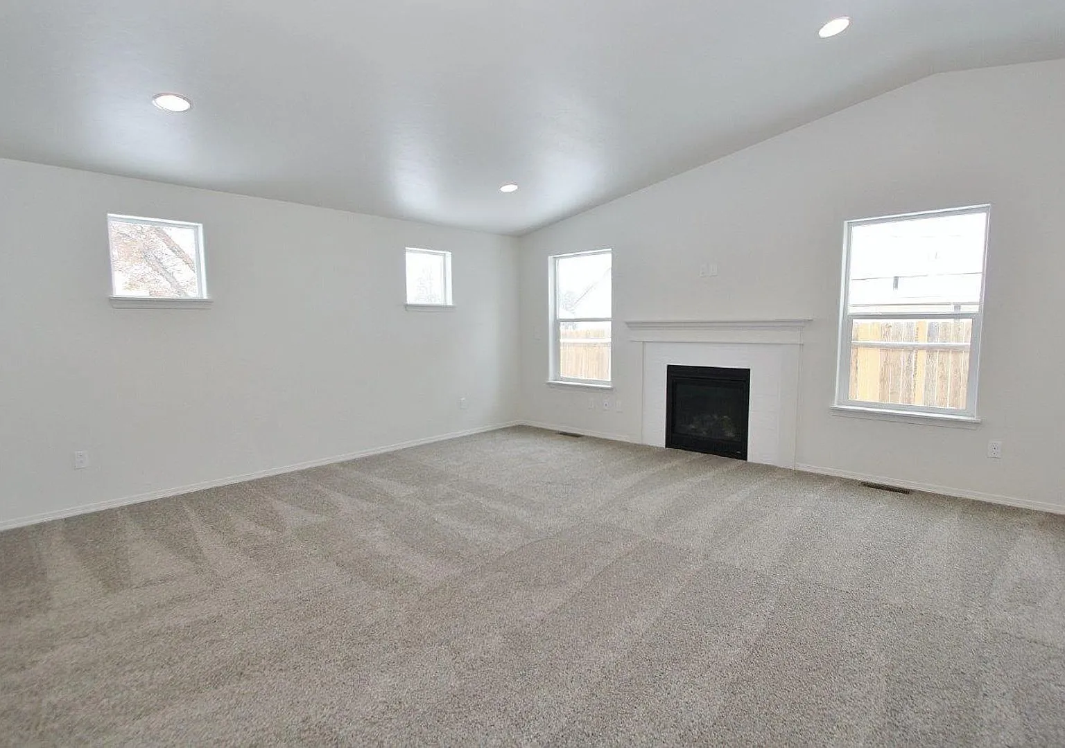 Immaculate Home w/no HOA — Photo 4