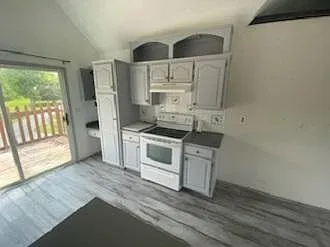 3310 S Fields Rd — Photo 2
