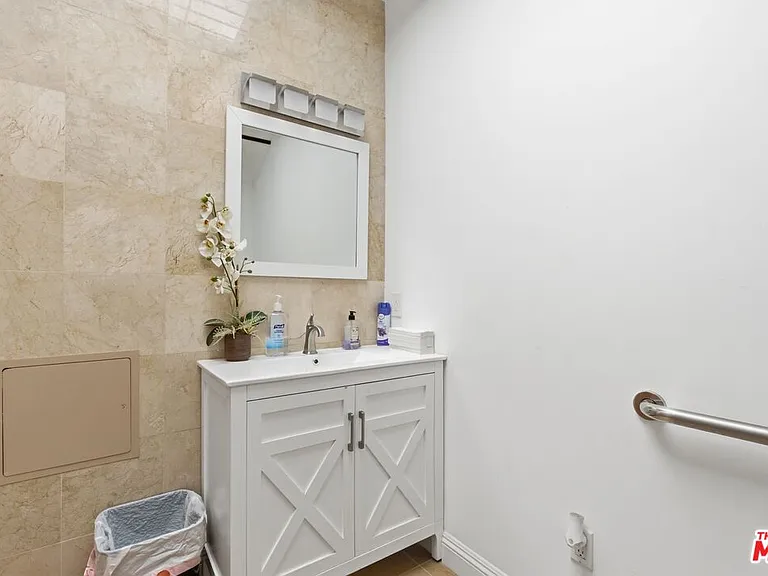 5401 W Alvern Cir #F — Photo 6