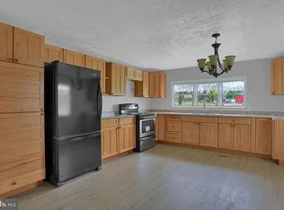 231 N Colebrook Rd, Manheim, PA 17545