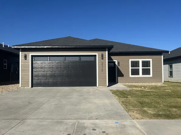 3310 34th St W, Williston, ND 58801