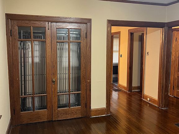 4th image of 603 Forest Ave
