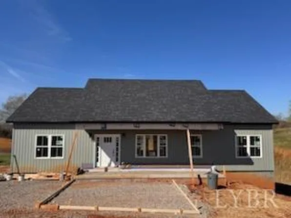 2249 Lipscomb Rd, Moneta, VA 24121