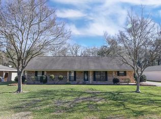 313 Candle Glow Dr, New Iberia, LA 70563