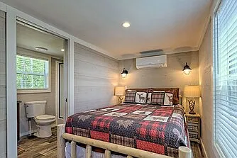 2 bed, 400 sqft, $1,295 — Photo 3