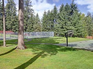 11817 NE 105th Ln, Kirkland, WA 98033