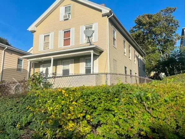 71 Fox St, Worcester, MA 01604