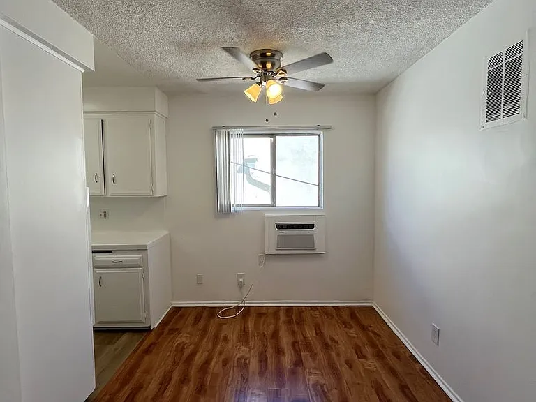 524 E Cedar Ave — Photo 12