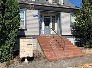 602 SW 2nd St APT 1, Corvallis, OR 97333