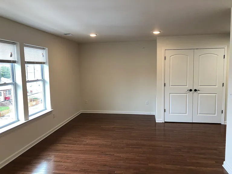 1020 S Wood Ave #1 — Photo 7