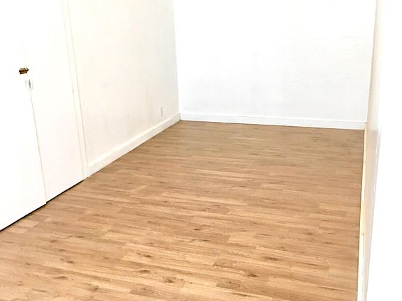 2nd image of 914 Herbert Ave