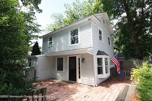 15-17 E Lincoln Ave #17 Photo 1
