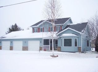 6833 Shady Lane Rd, West Bend, WI 53090