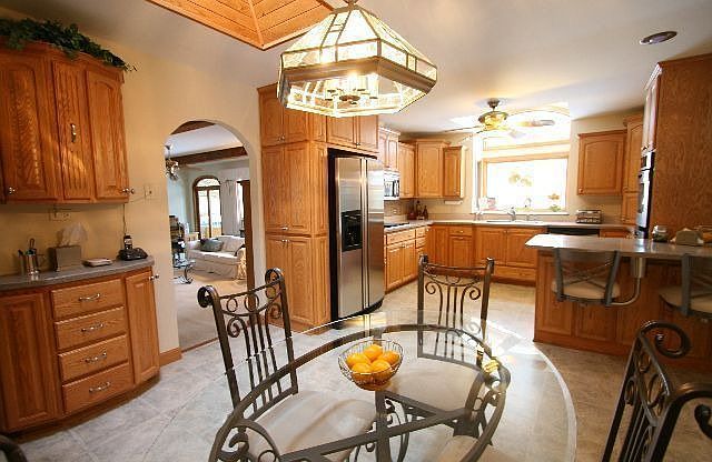 2nd image of 2931 Hidden Lake Dr
