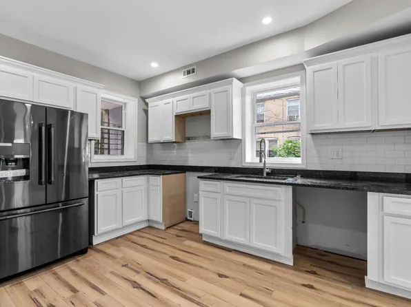522 N Rose St, Baltimore, MD 21205