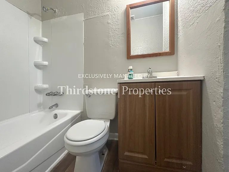 1853 W 6th St — Photo 10