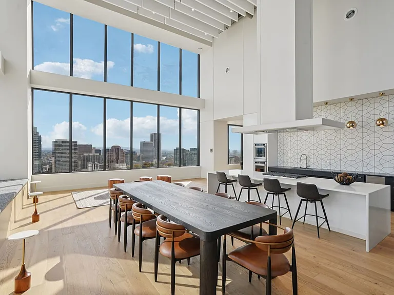 Byline Apartments — Photo 21