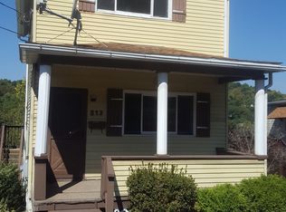 513 N 3rd St, Jeannette, PA 15644