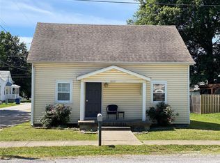 301 W Ash St, New Baden, IL