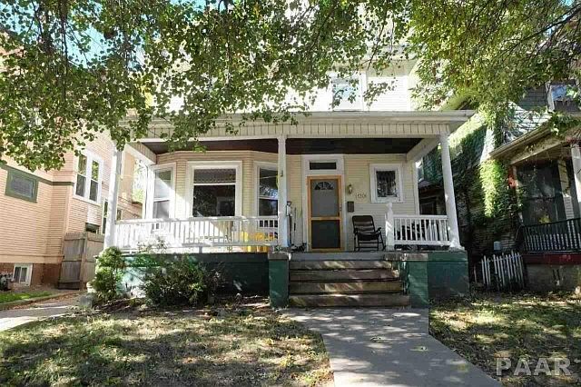 2nd image of 1201 N Douglas St