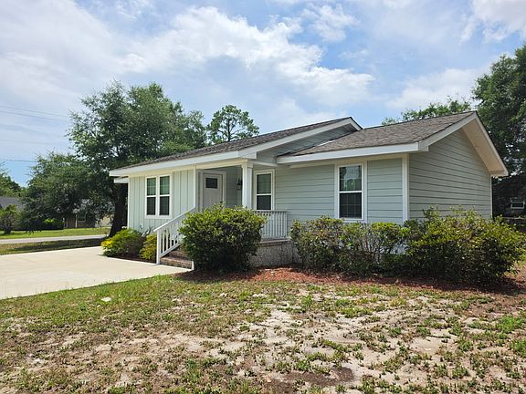 2nd image of 118 Buff Cir