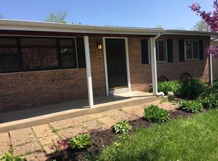11905 Glenridge Dr, Maryland Heights, MO 63043