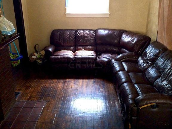 3rd image of 1494 Genessee Ave