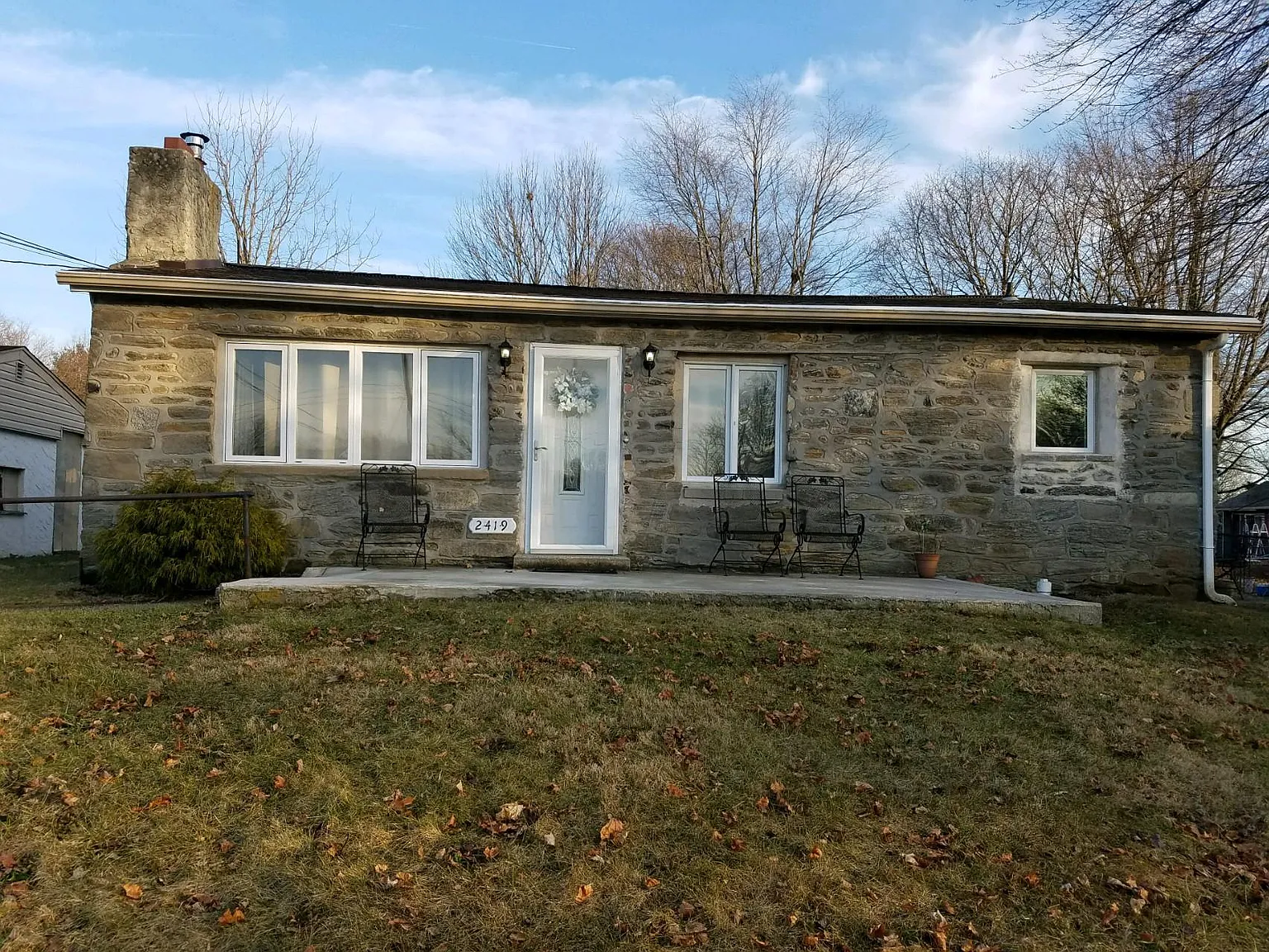 2419 Linconia Ave photo 1
