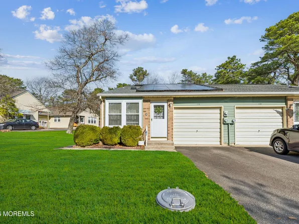 11a Deerfield Drive #52, Whiting, NJ 08759