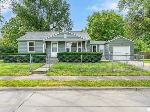 3505 W Lombard St, Davenport, IA 52804
