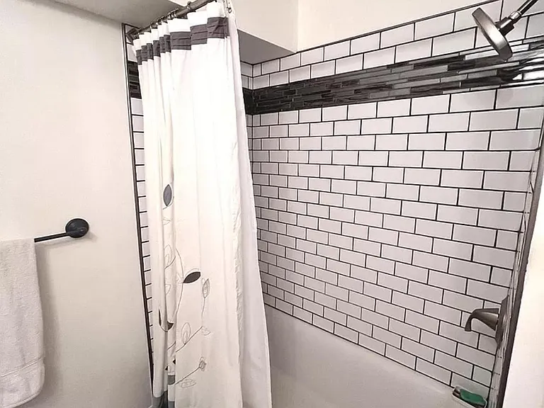 312A Mitten Ln #312A — Photo 8