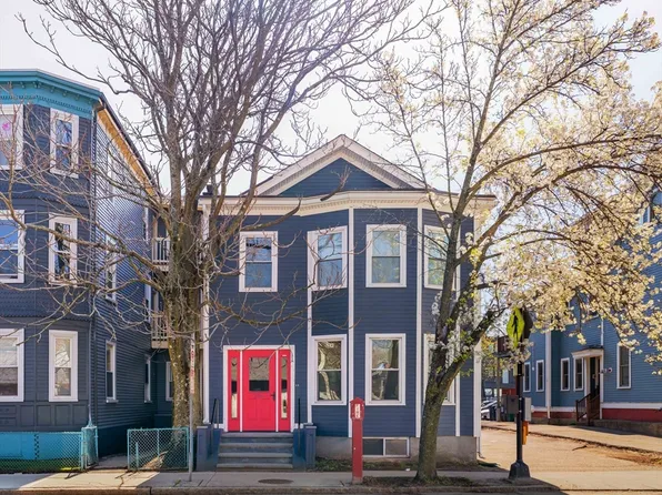 216 Prospect St #1, Cambridge, MA 02139